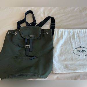 Prada 💯 authentic backpack limited-edition military-green color. Unisex.